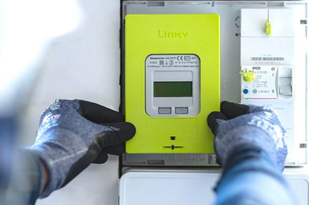 installation d'un compteur linky pour suivre et réduire ses factures énergétiques